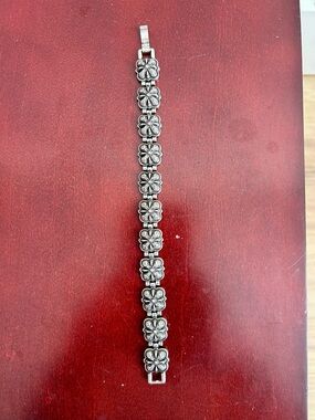 Brighton Vintage Retired Flower Link Bracelet Silver Plated